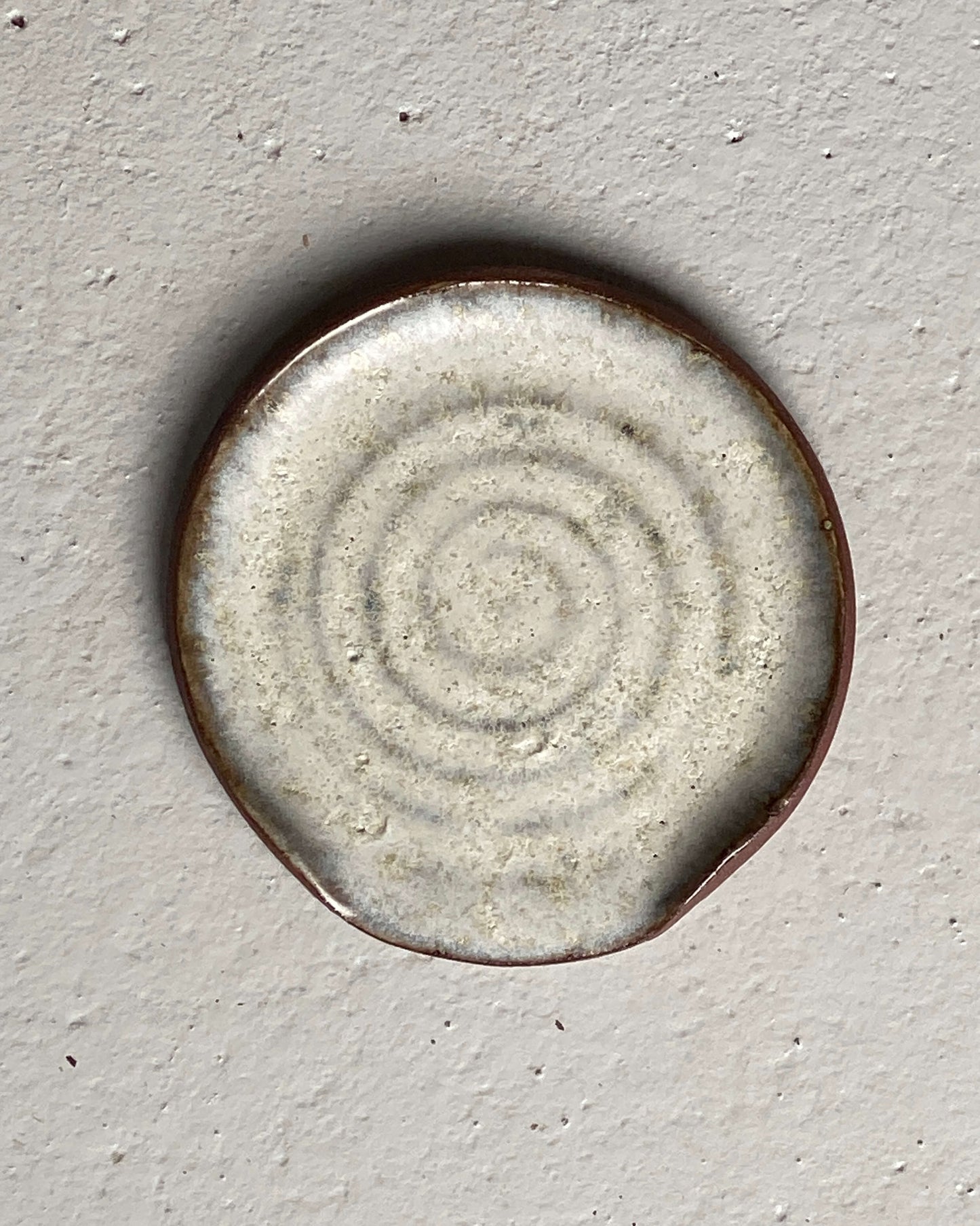 Grydeske-holder -  Hvid spiral