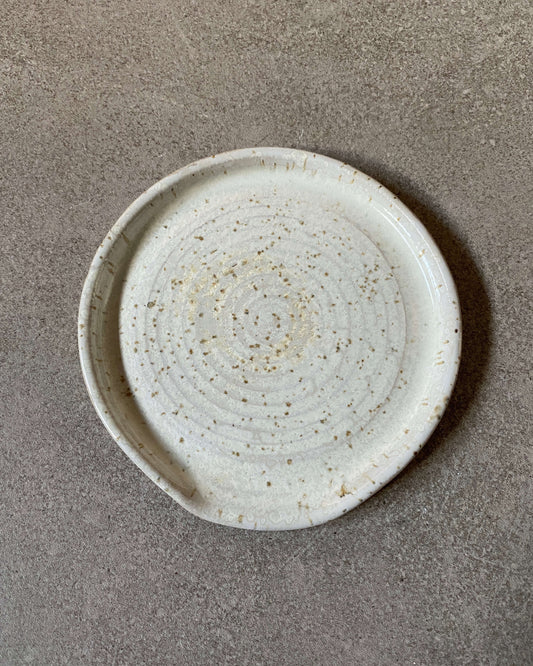 Grydeskeholder - Hvid spiral